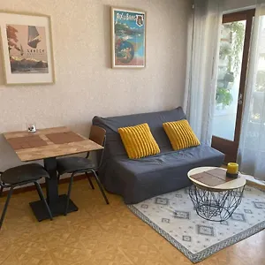 Appartement Paisible Studio Avec Agréable Loggia Et Vue Dégagée, Aix-les-Bains